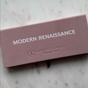 Anastasia Beverly Hills Modern Renaissance